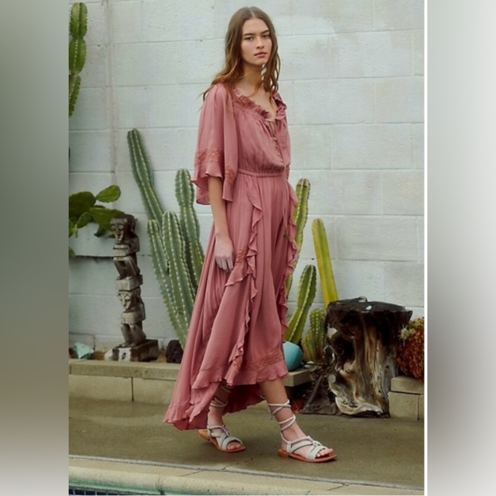 Beach Bliss Maxi Dress (NWT) Sold Out